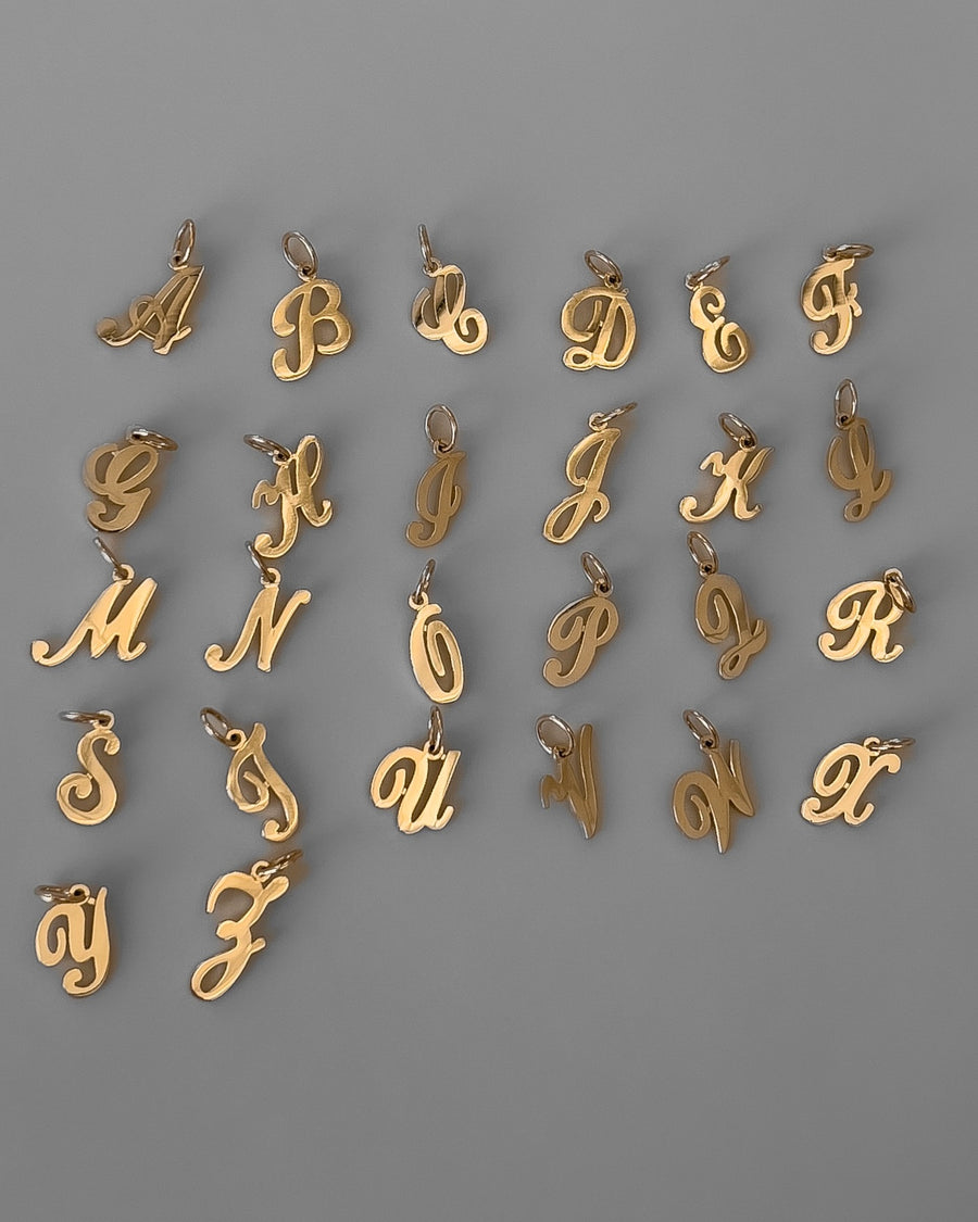 THE CURSIVE INITIAL NECKLACE